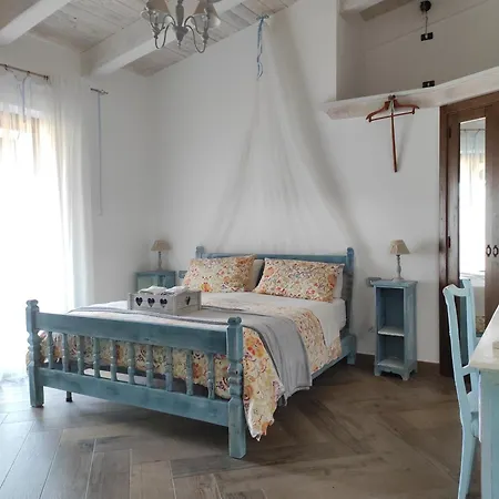 Caledonia Mercato San Severino