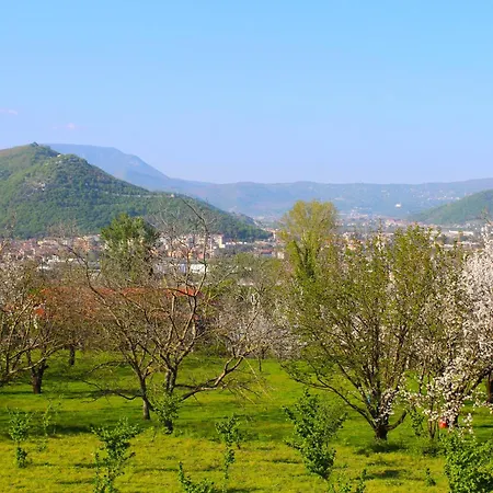 Caledonia Bed & Breakfast 3*