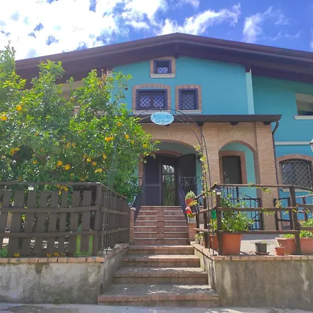 Bed and breakfast Caledonia 3*