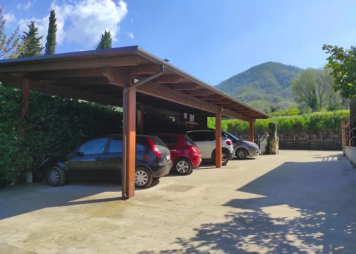 Caledonia לינה וארוחת בוקר 3*