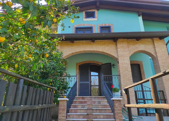 Caledonia לינה וארוחת בוקר