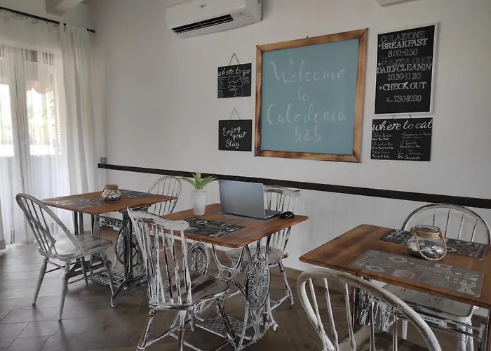 Caledonia לינה וארוחת בוקר